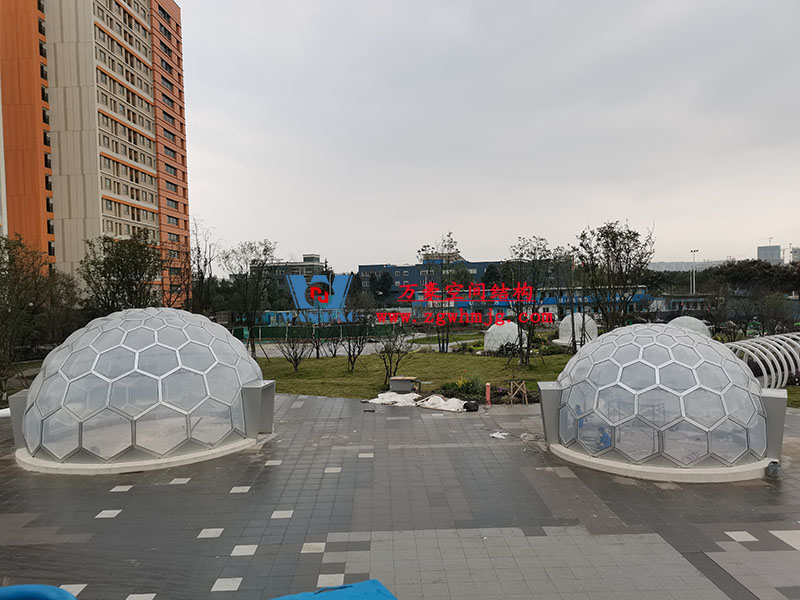 etfe膜結(jié)構(gòu)產(chǎn)品為何如此受歡迎？萬(wàn)豪ETFE膜結(jié)構(gòu)公司為什么會(huì)得到大家的信賴？
