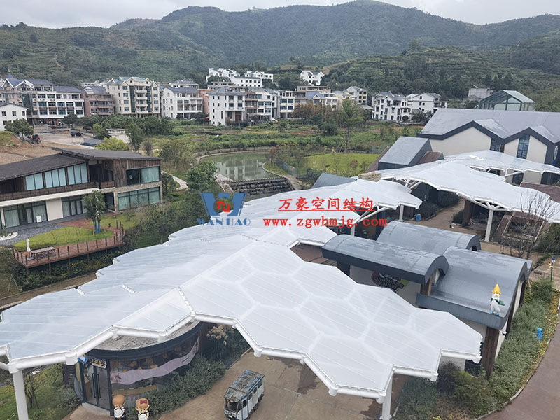 ETFE膜結(jié)構(gòu)建筑有哪些優(yōu)勢(shì)？ETFE膜結(jié)構(gòu)材料對(duì)比其他材料有哪些優(yōu)點(diǎn)？