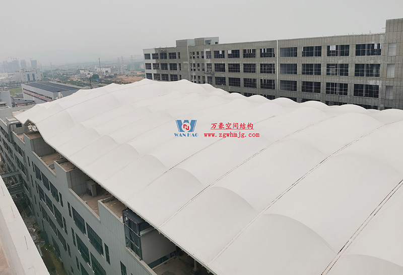 浙江真愛毯業(yè)科技有限公司廠房三屋面膜結構工程完工大吉！