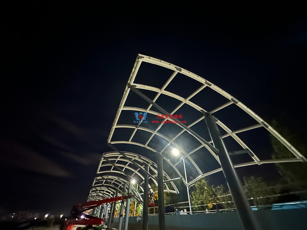 全面加速建設(shè)，創(chuàng)建優(yōu)質(zhì)精品工程