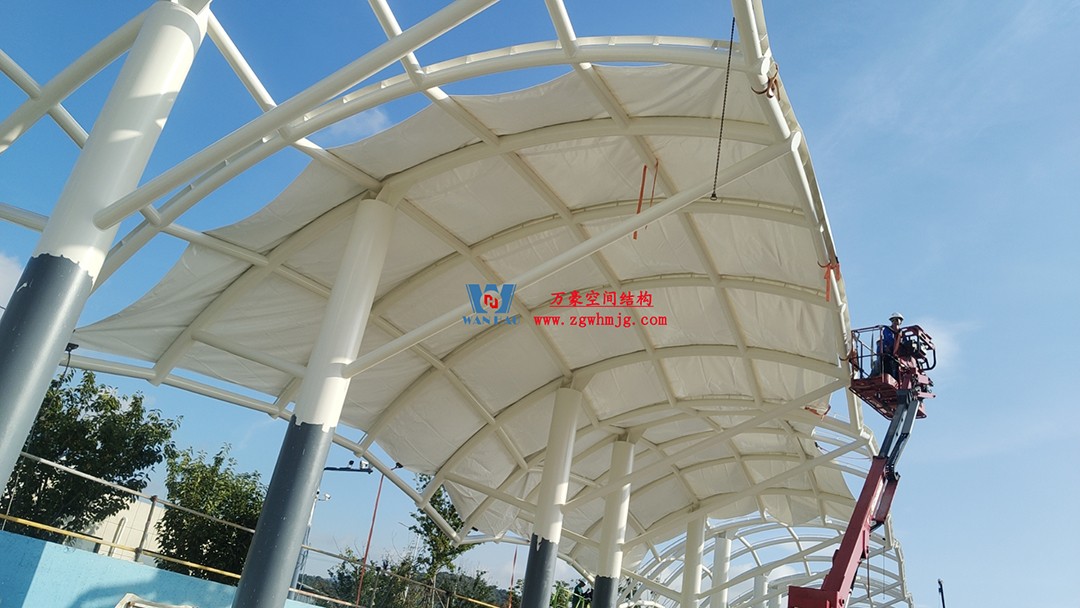 全面加速建設(shè)，創(chuàng)建優(yōu)質(zhì)精品工程