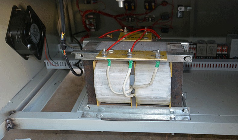 KT板應用uv固化機.jpg KT板應用uv固化機.jpg