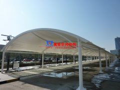 北方適合做膜結(jié)構(gòu)建筑嗎？膜結(jié)構(gòu)建筑在北方修建時(shí)要考慮哪些問題?
