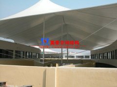 雨棚材料選哪種好？雨棚制作設計選膜結構有哪些優(yōu)勢？