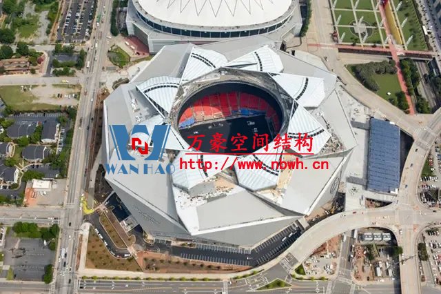 膜結構體育場