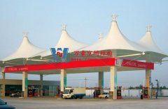 膜結(jié)構(gòu)加油站有什么優(yōu)點(diǎn)？為什么加油站頂棚優(yōu)先選擇膜結(jié)構(gòu)？
