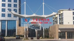 什么是張拉膜結(jié)構(gòu)?張拉膜結(jié)構(gòu)建筑安裝注意事項(xiàng)有哪些？